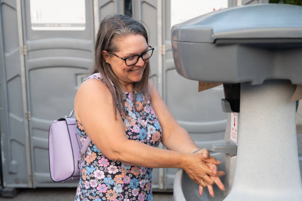 Best Affordable portable toilet rental  in Lewisburg, WV